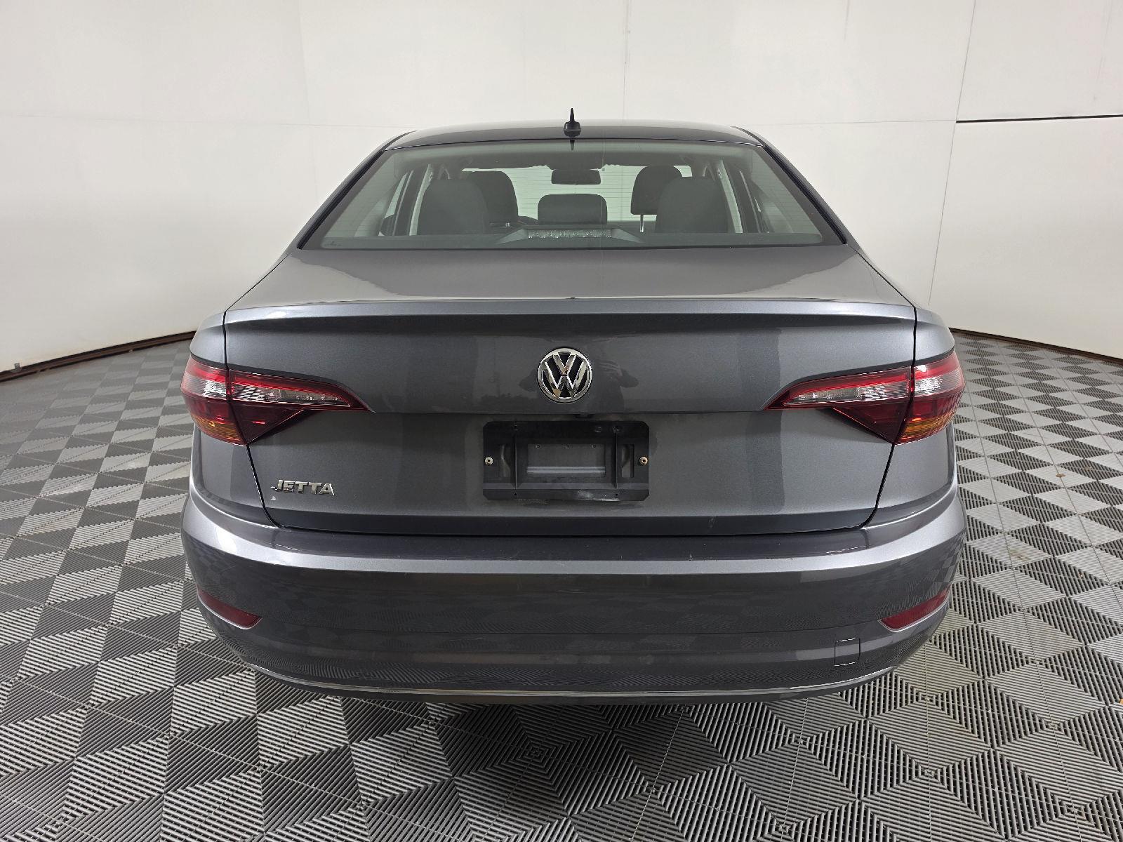 Used 2019 Platinum Gray Metallic Volkswagen S image 9