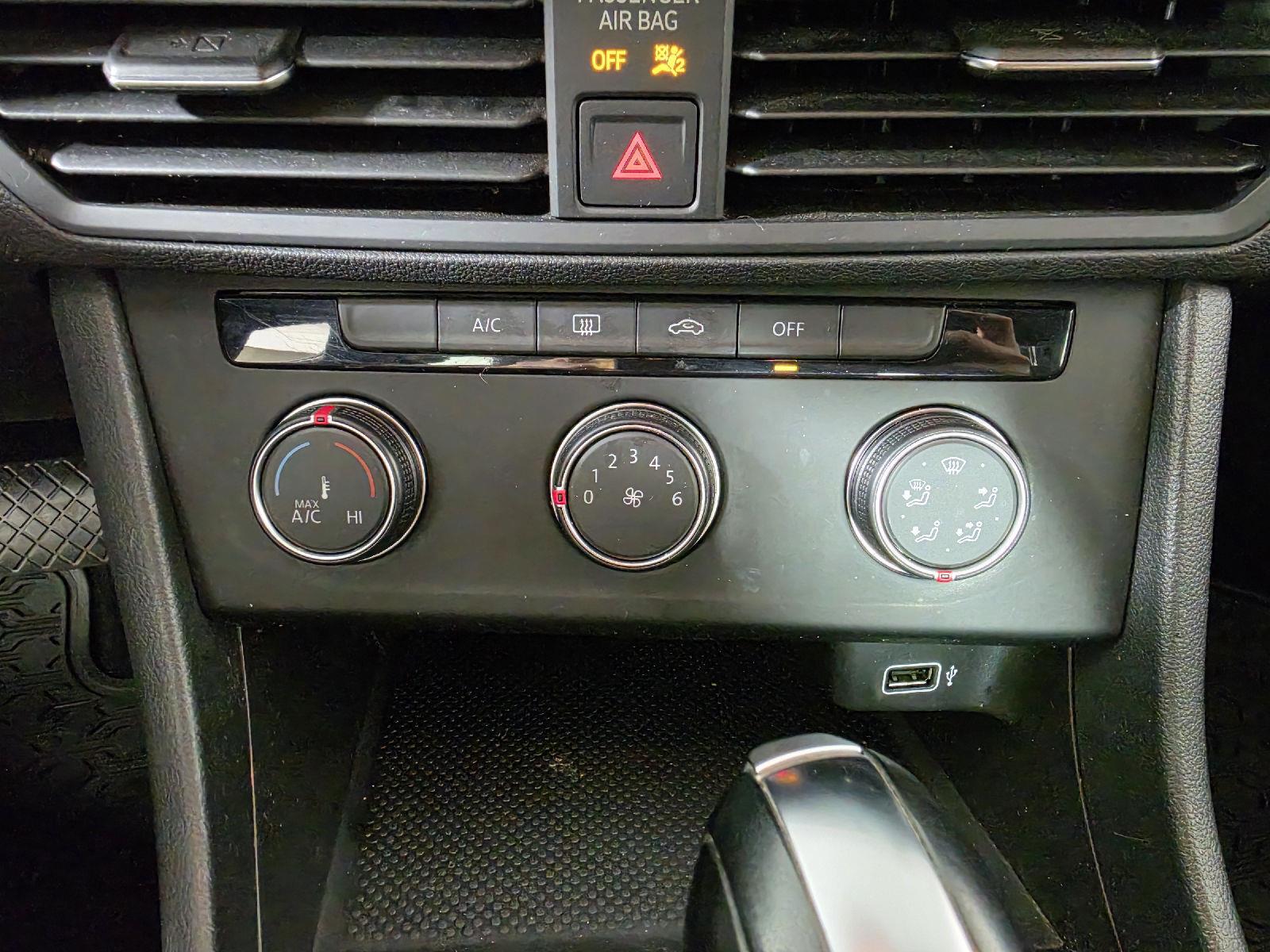 Used 2019 Platinum Gray Metallic Volkswagen S image 18