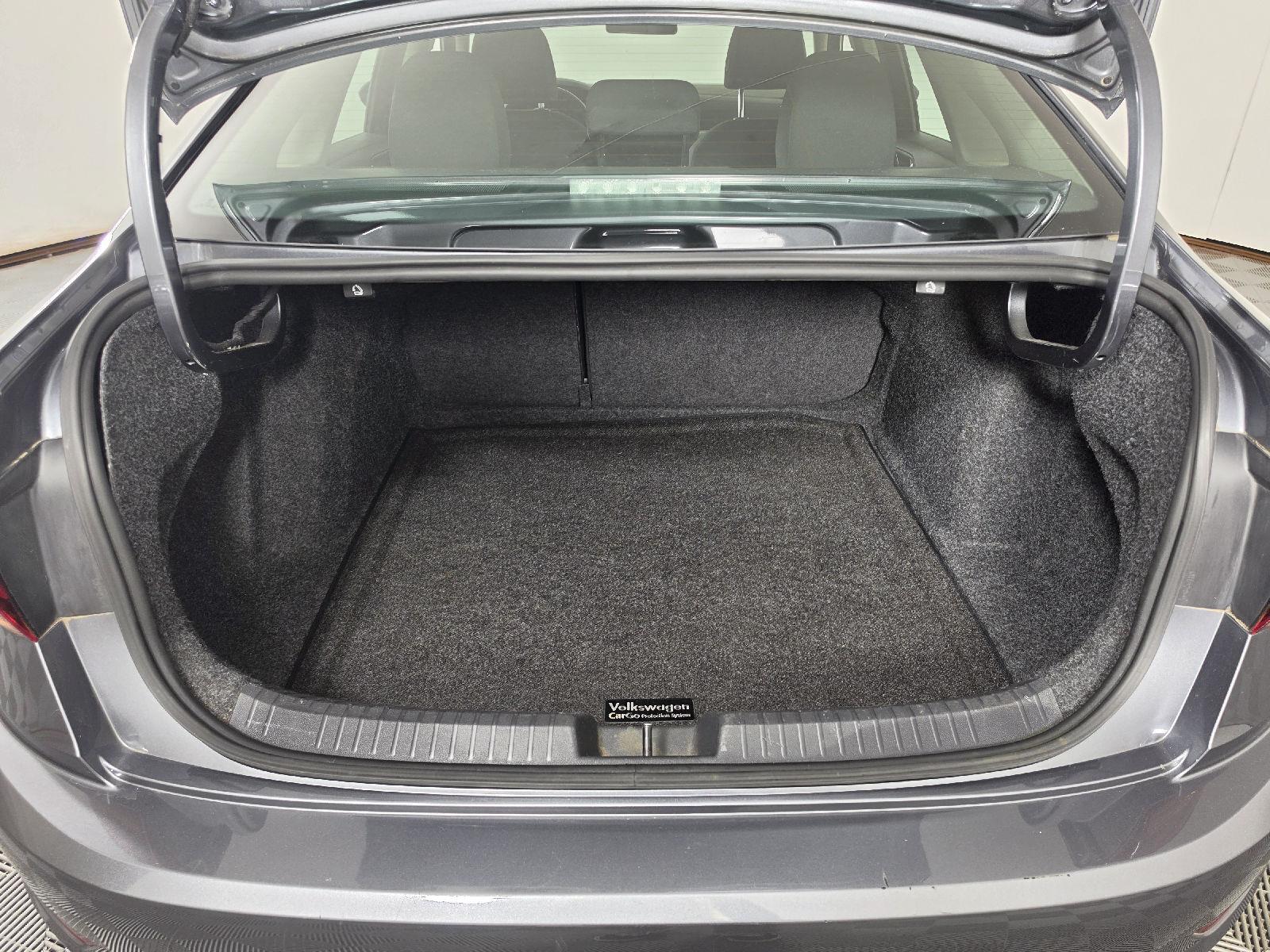 Used 2019 Platinum Gray Metallic Volkswagen S image 20