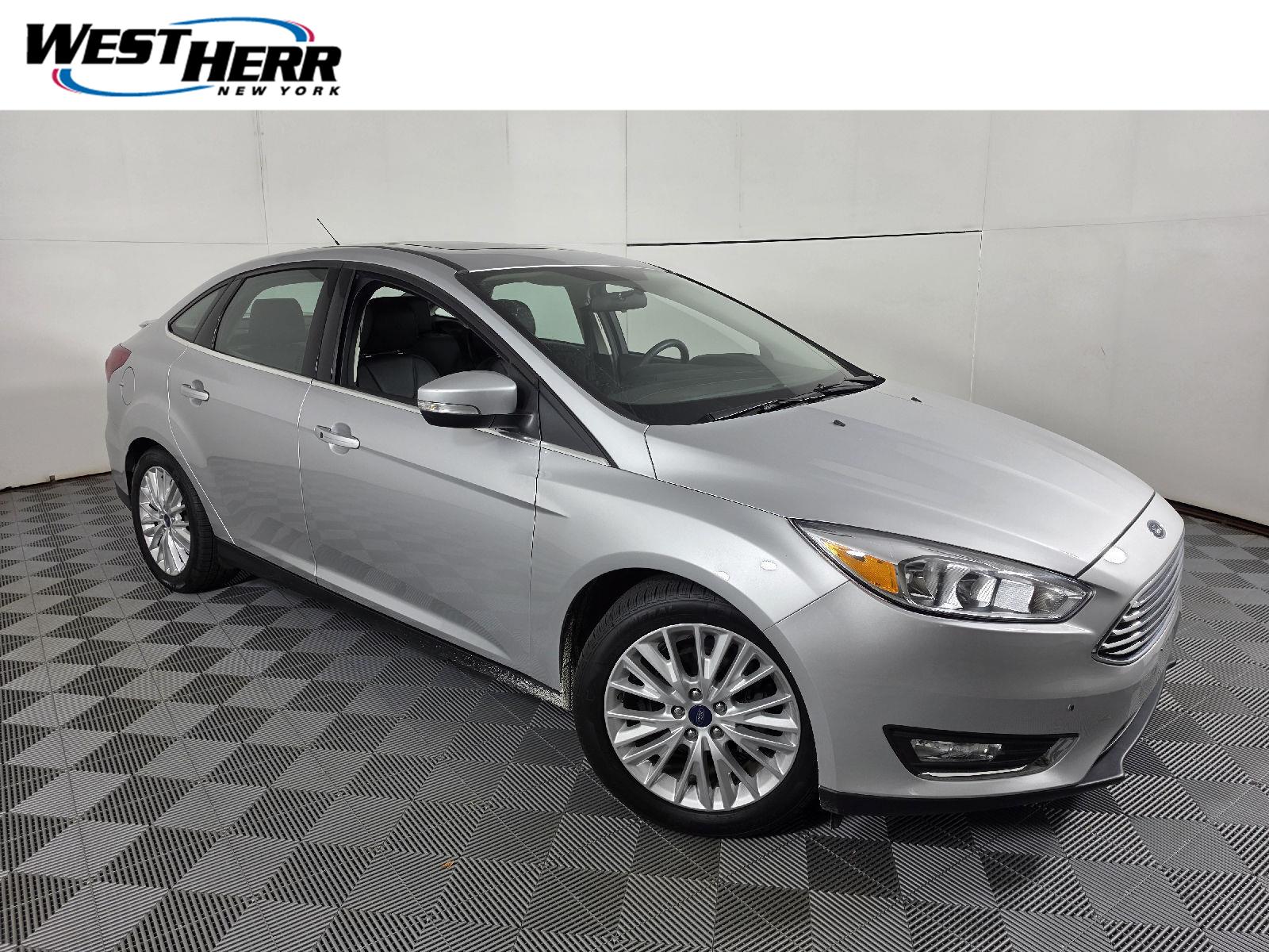 Ingot Silver 2018 Ford Focus Sedan Front-Wheel Drive 6-Speed Automatic
