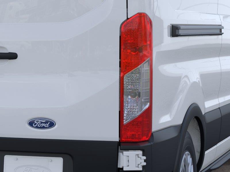 New 2026 Oxford White Ford  image 21