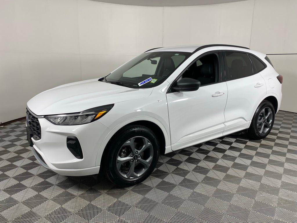 Used 2023 Oxford White Ford ST-Line image 6