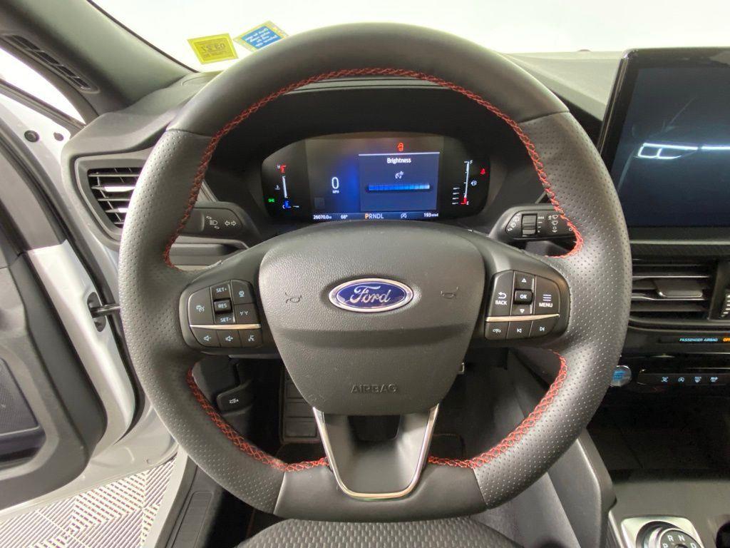 Used 2023 Oxford White Ford ST-Line image 13