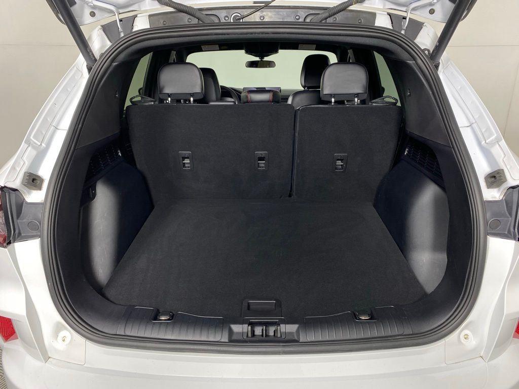 Used 2023 Oxford White Ford ST-Line image 21