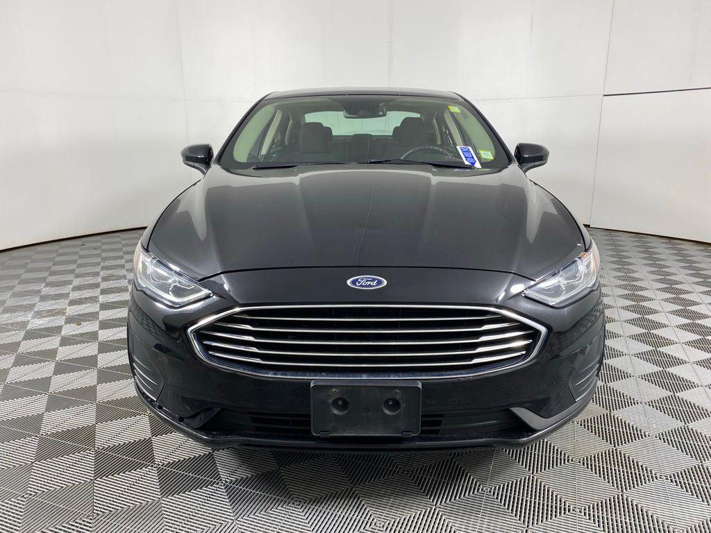 Used 2020 Black Metallic Ford SE image 5