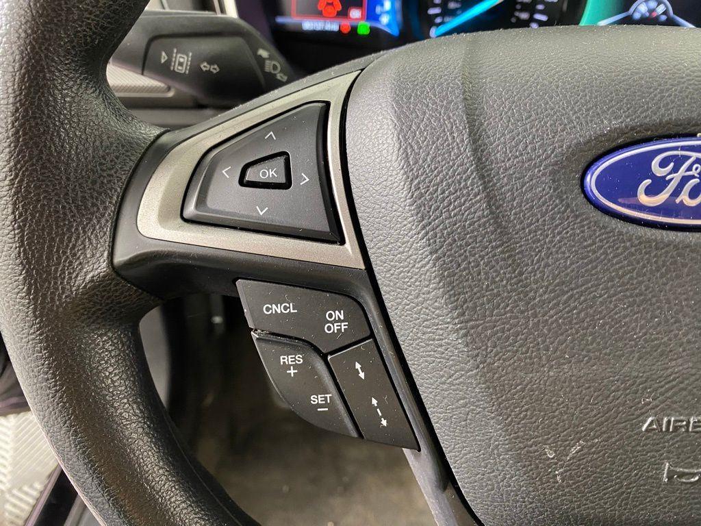 Used 2020 Black Metallic Ford SE image 14