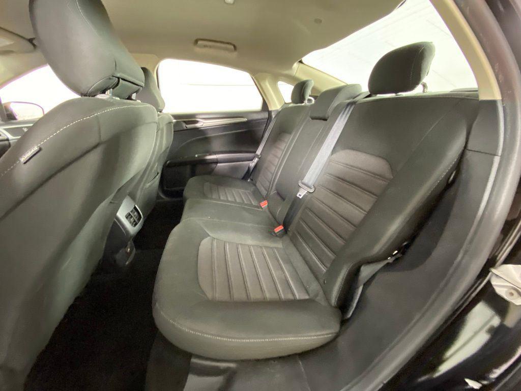 Used 2020 Black Metallic Ford SE image 19