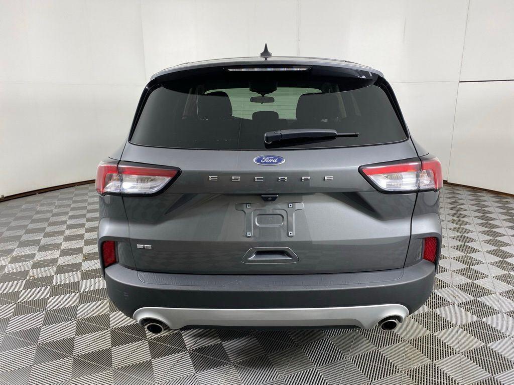 Certified Used 2022 Gray Metallic Ford SE image 9