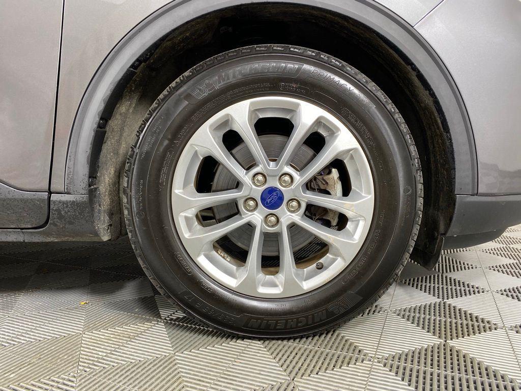 Certified Used 2022 Gray Metallic Ford SE image 12
