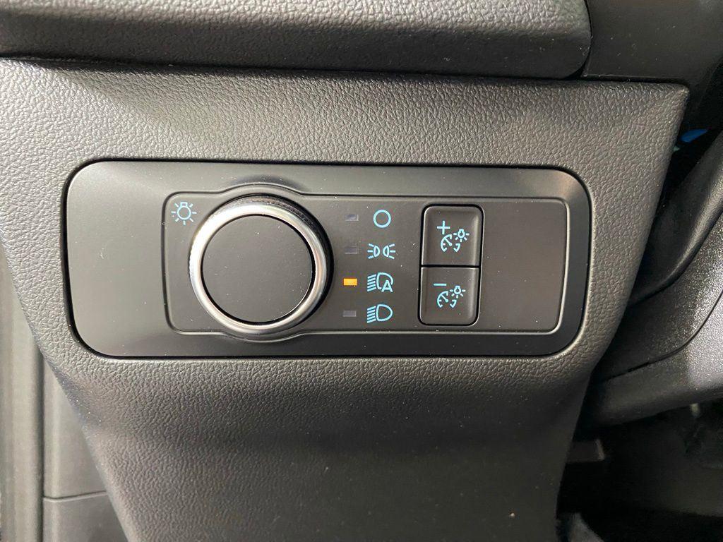 Certified Used 2022 Gray Metallic Ford SE image 16