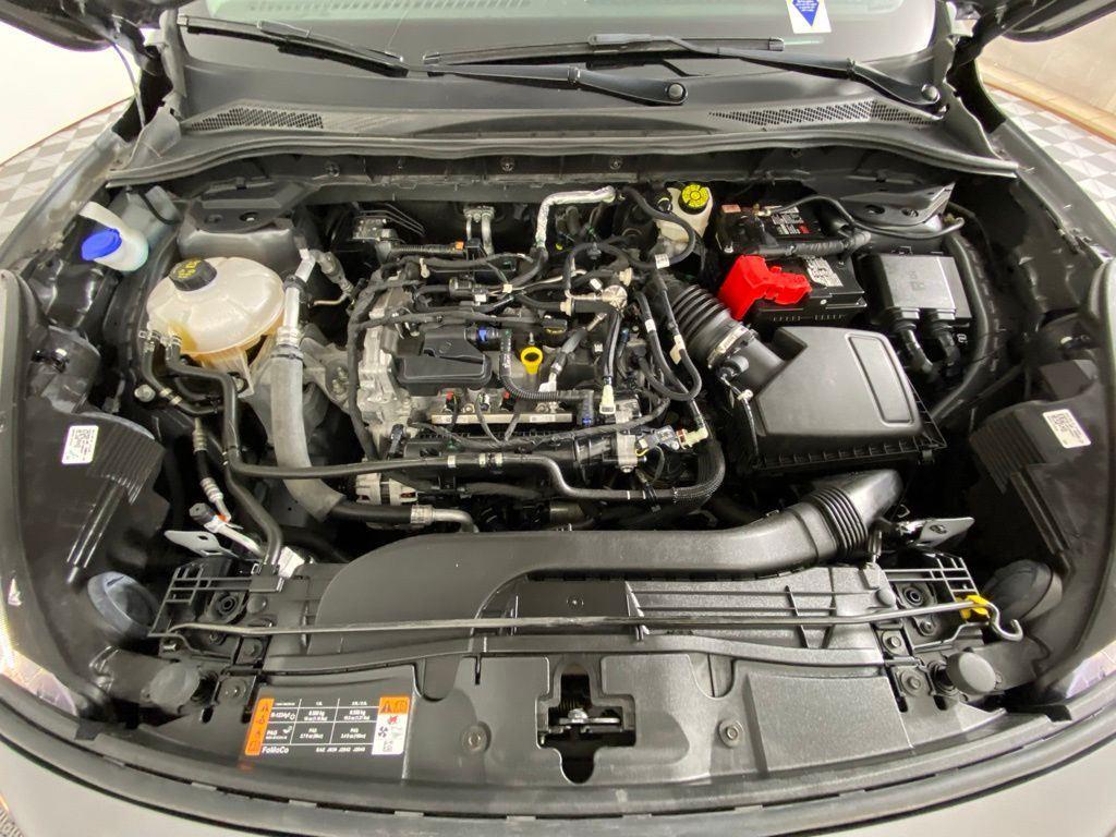 Certified Used 2022 Gray Metallic Ford SE image 20