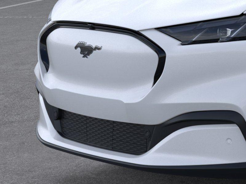 New 2026 Star White Metallic Tri-Coat Ford Premium image 17