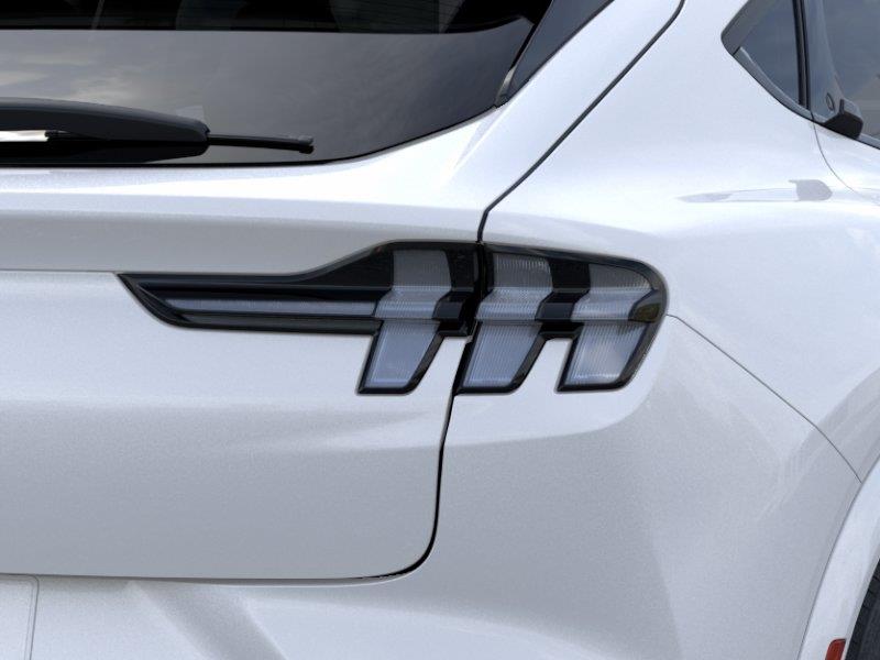 New 2026 Star White Metallic Tri-Coat Ford Premium image 21