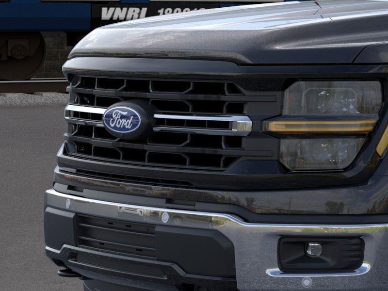 New 2026 Agate Black Metallic Ford XLT image 17