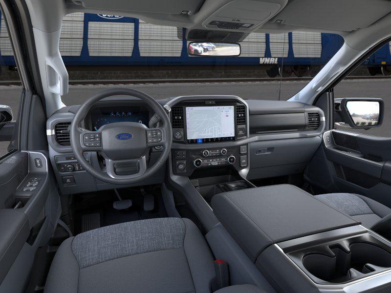 New 2026 Agate Black Metallic Ford XLT image 9