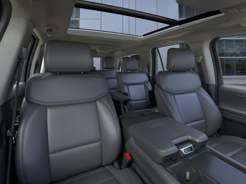 New 2026 Star White Metallic Tri-Coat Ford Active image 10