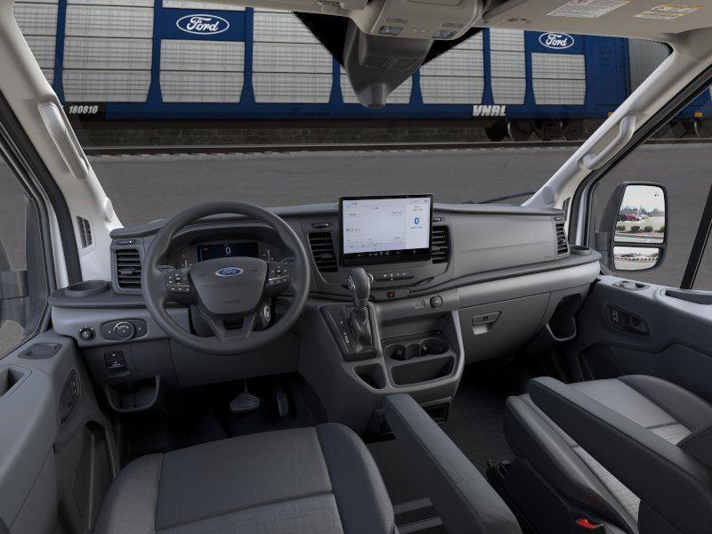 New 2026 Oxford White Ford  image 9