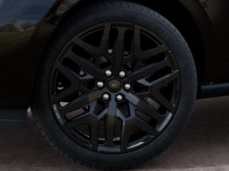 New 2027 UM AGATE BLACK METALLIC Ford Platinum image 19