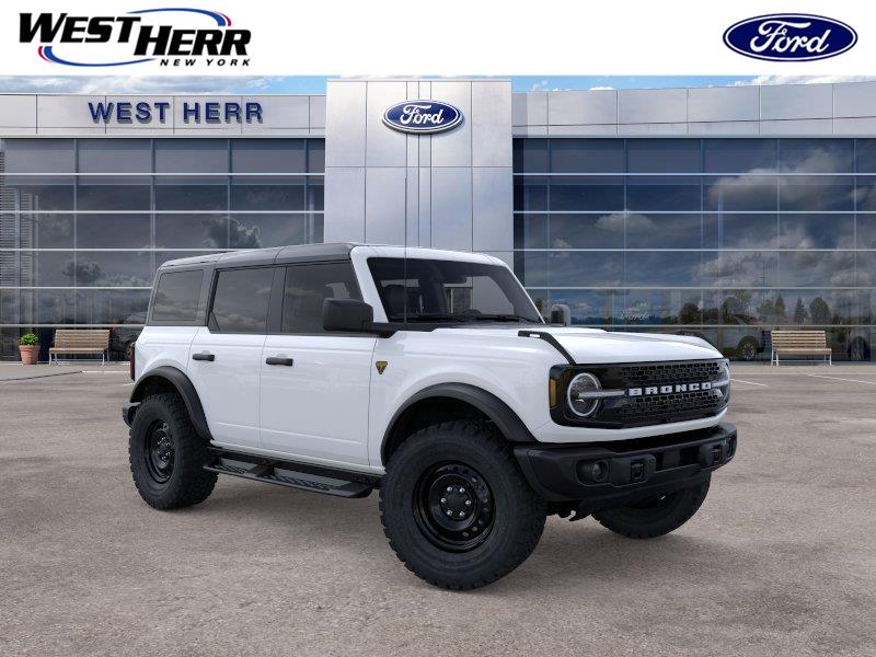 Oxford White 2026 Ford Bronco SUV / Crossover Four-Wheel Drive Automatic