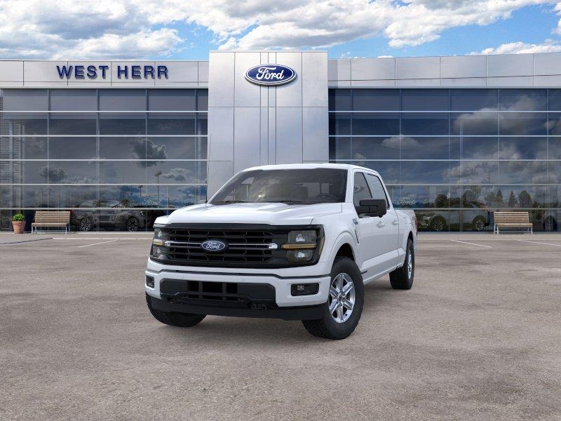 New 2026 Oxford White Ford XLT image 3
