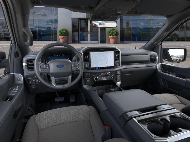 New 2026 Oxford White Ford XLT image 9