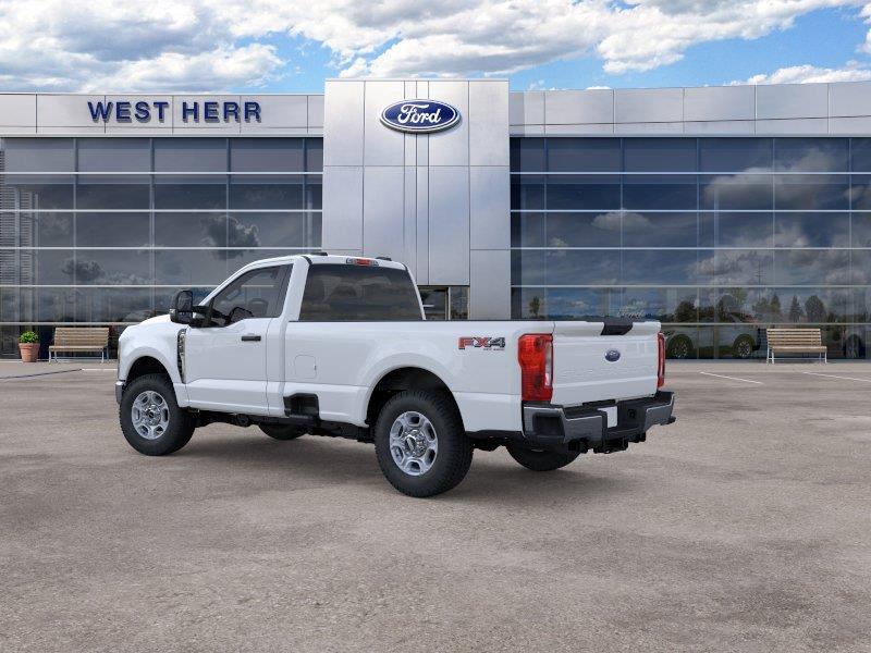 New 2026 Oxford White Ford XLT image 5