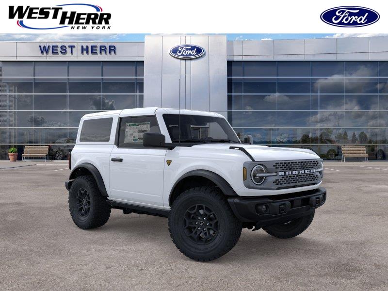 YZ OXFORD WHITE 2026 Ford Bronco SUV / Crossover Four-Wheel Drive 7-Speed Manual