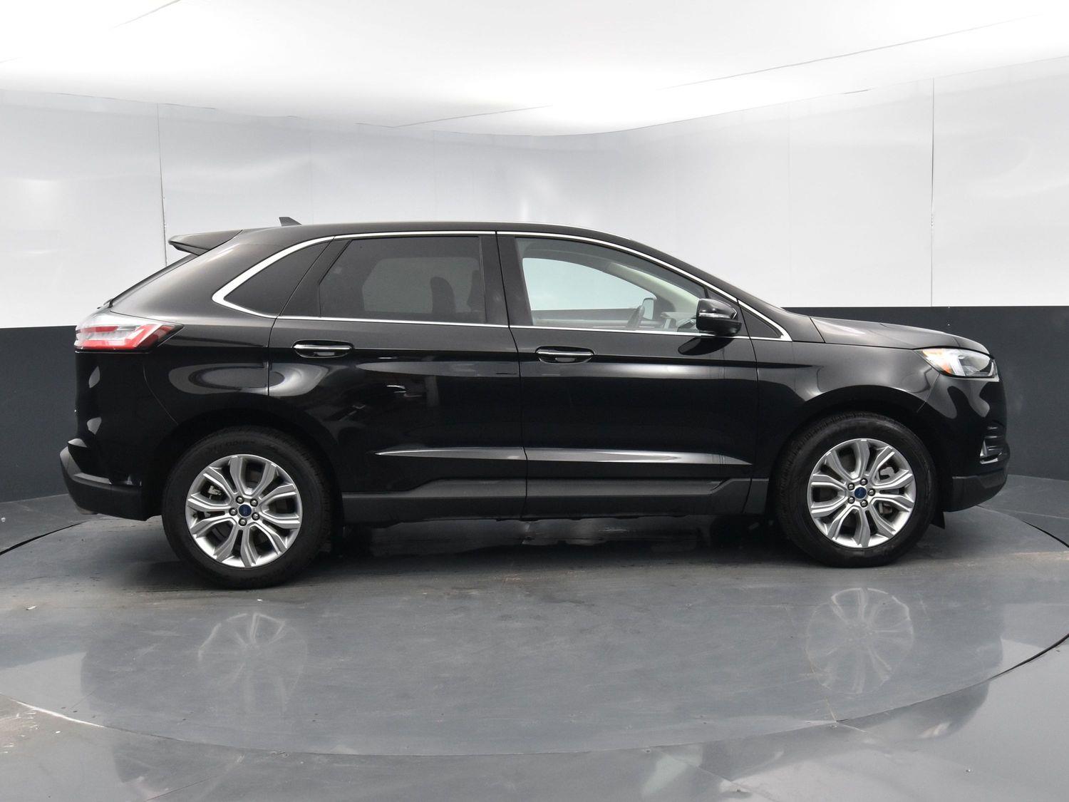 Used 2022 Ford Edge Titanium SUV for sale in Grand Island NE