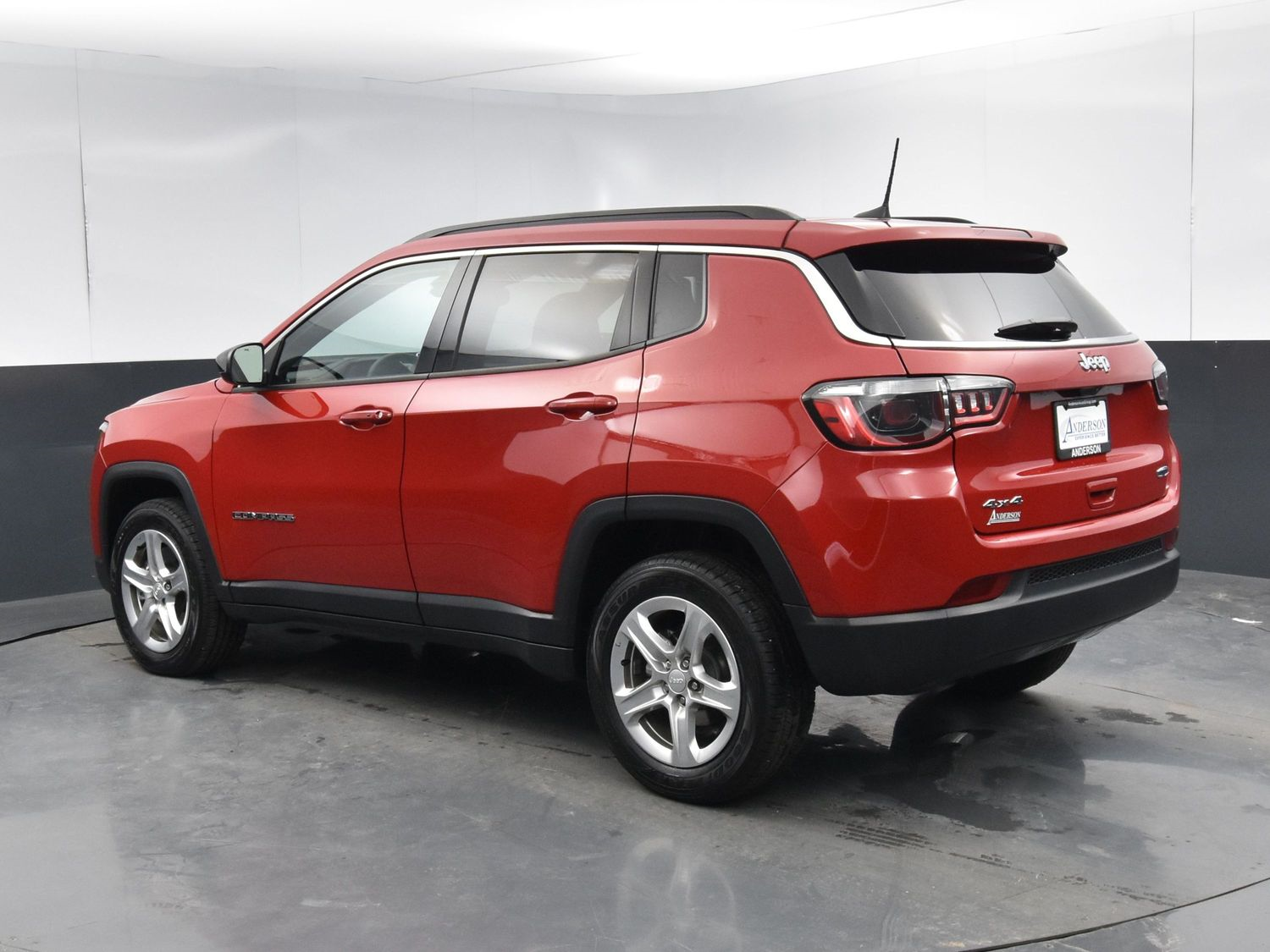 Used 2024 Jeep Compass Latitude SUV for sale in Grand Island NE