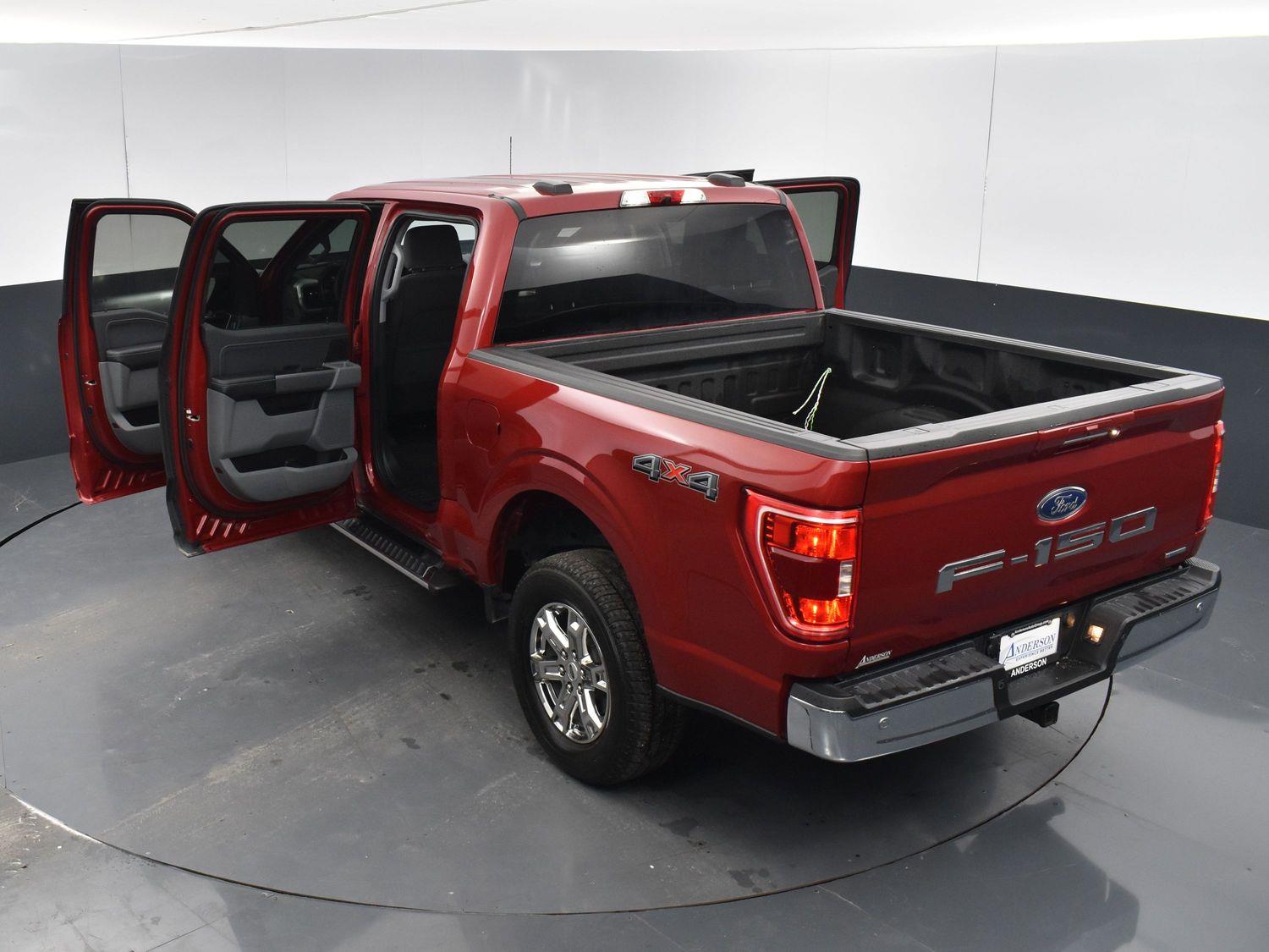 Used 2022 Ford F-150 XLT Crew Cab Truck for sale in Grand Island NE