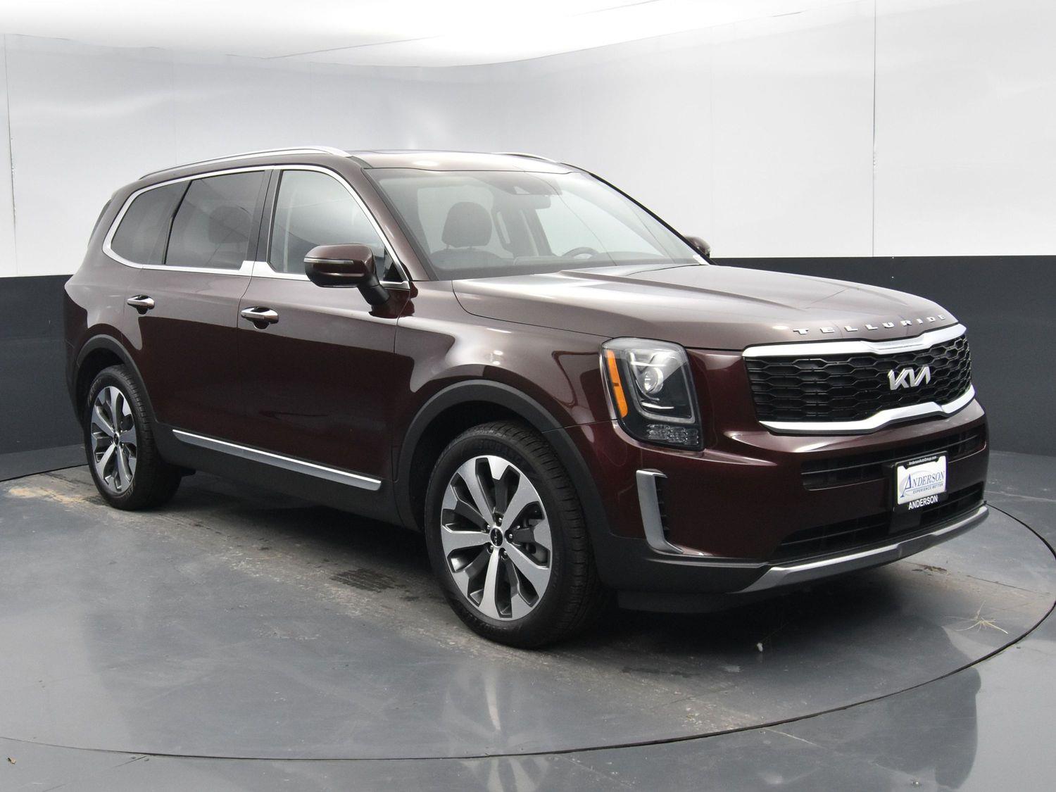 Used 2022 Kia Telluride S SUV for sale in Grand Island NE