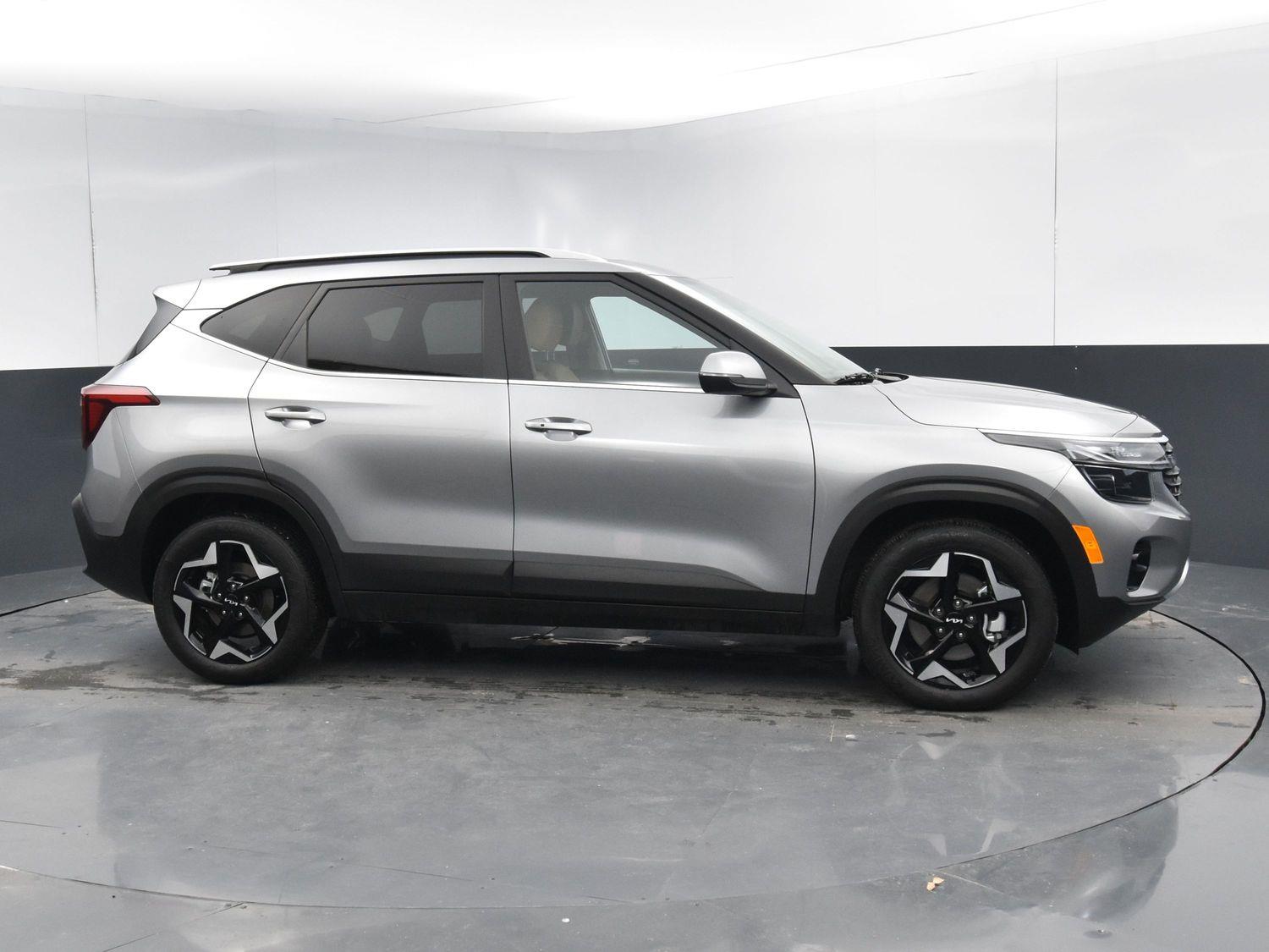 Used 2024 Kia Seltos EX SUV for sale in Grand Island NE