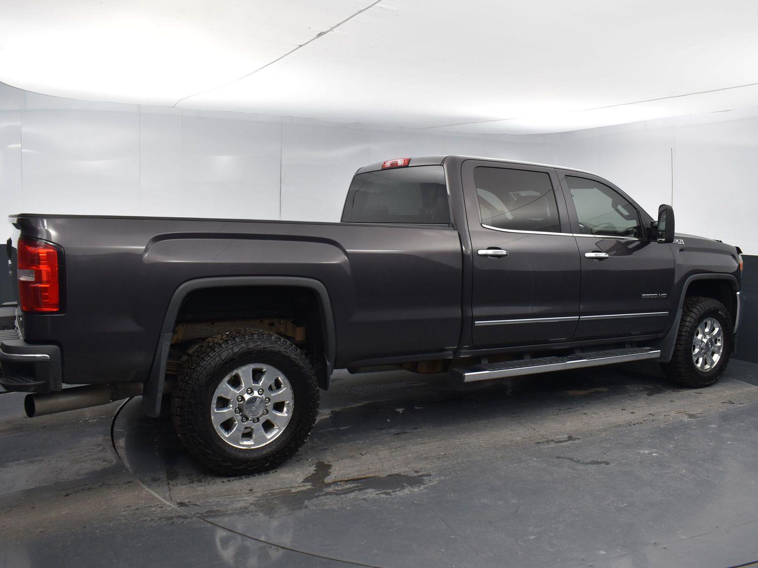 Used 2015 GMC Sierra 3500HD SLT Crew Cab Truck for sale in Grand Island NE