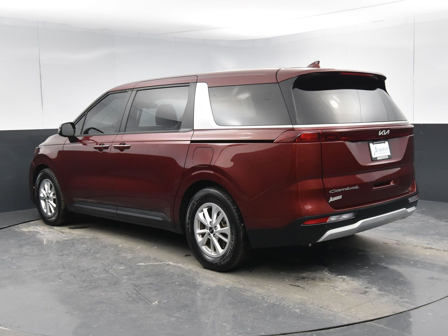 Used 2022 Kia Carnival LXS Minivans for sale in Grand Island NE