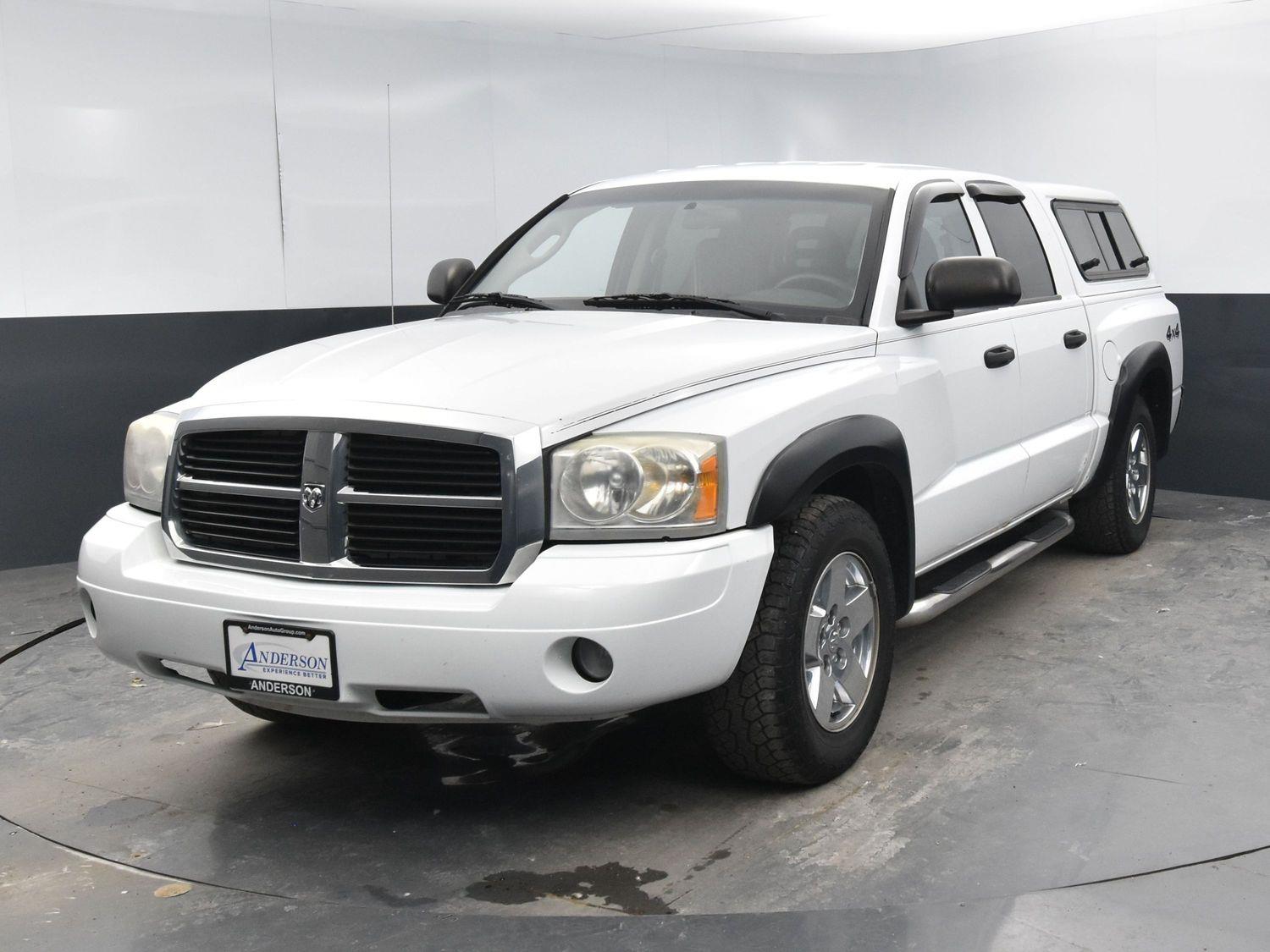 Used 2006 Dodge Dakota SLT Crew Cab Truck for sale in Grand Island NE