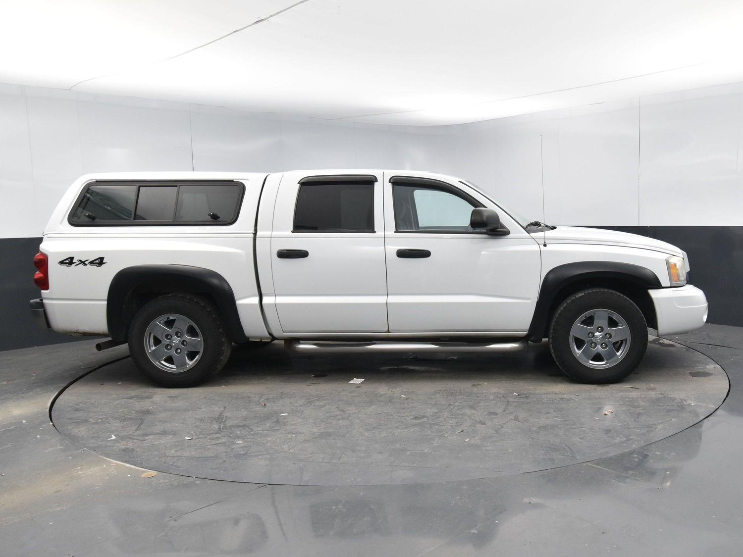 Used 2006 Dodge Dakota SLT Crew Cab Truck for sale in Grand Island NE