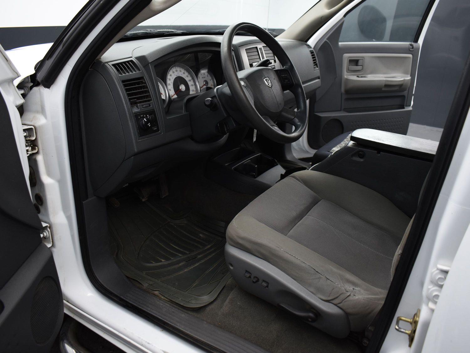 Used 2006 Dodge Dakota SLT Crew Cab Truck for sale in Grand Island NE