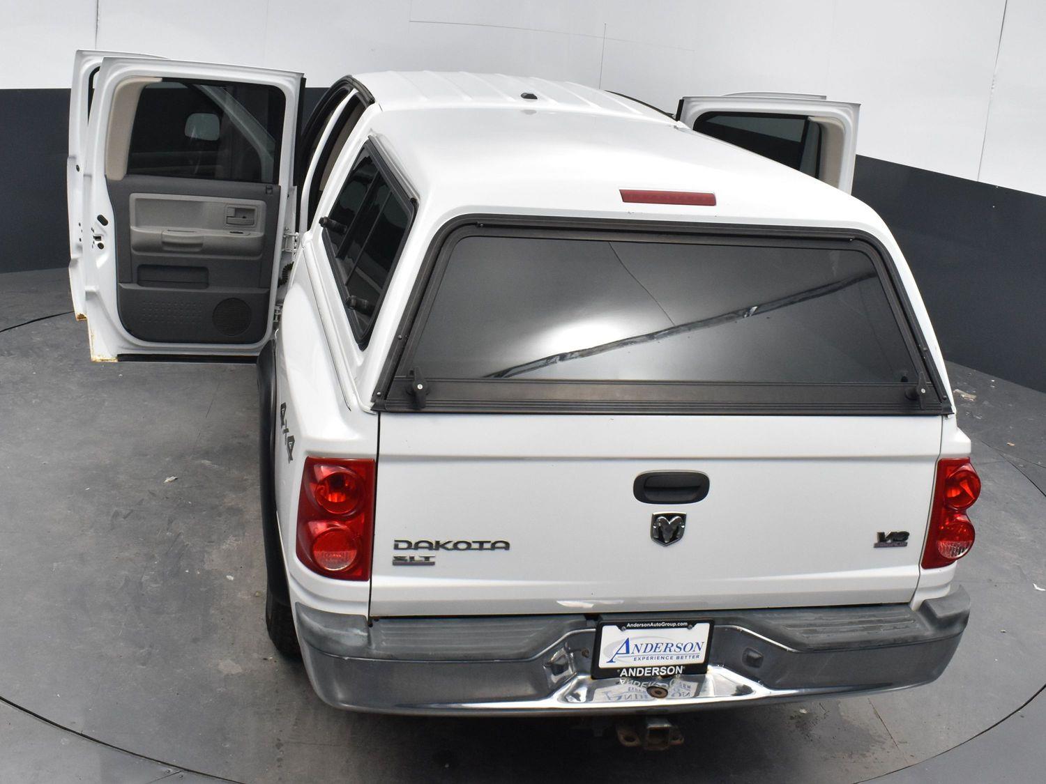 Used 2006 Dodge Dakota SLT Crew Cab Truck for sale in Grand Island NE