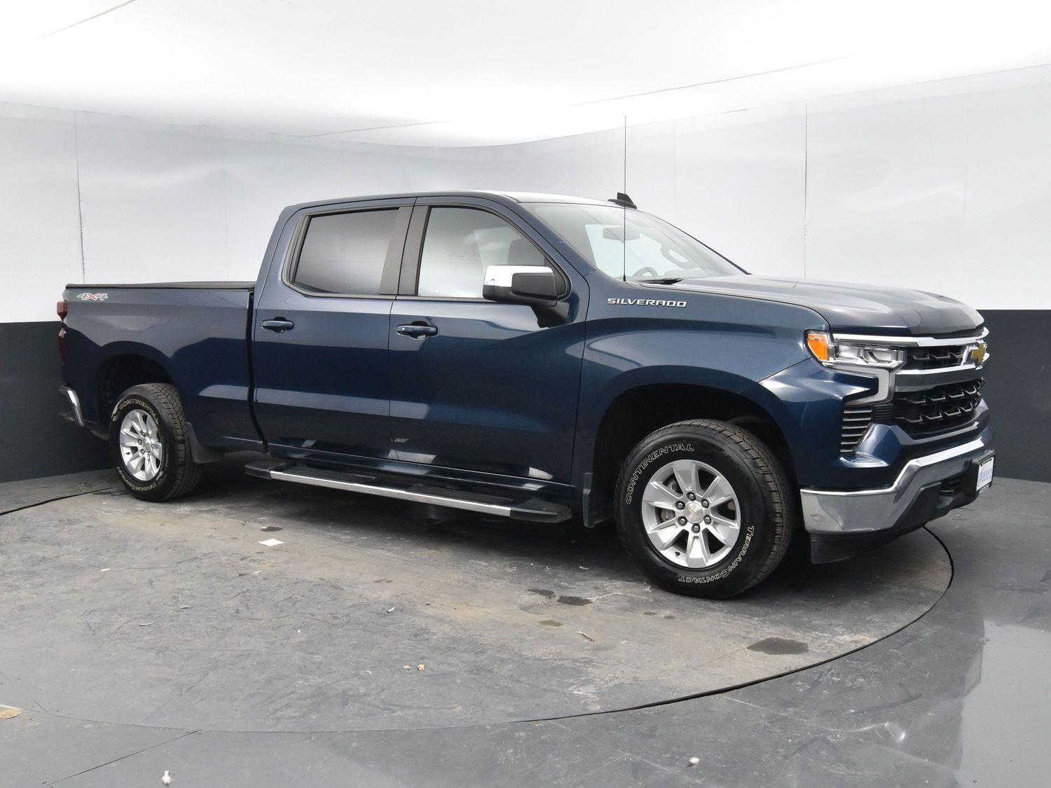 Used 2023 Chevrolet Silverado 1500 LT Crew Cab Truck for sale in Grand Island NE