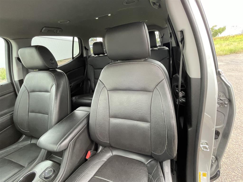 Used 2019 GMC Acadia SLT 4 door for sale in Grand Island NE