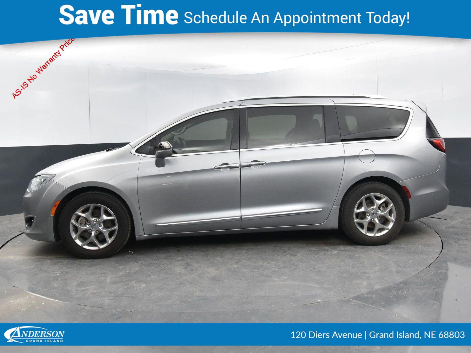Used 2017 Chrysler Pacifica Limited Minivans for sale in Grand Island NE
