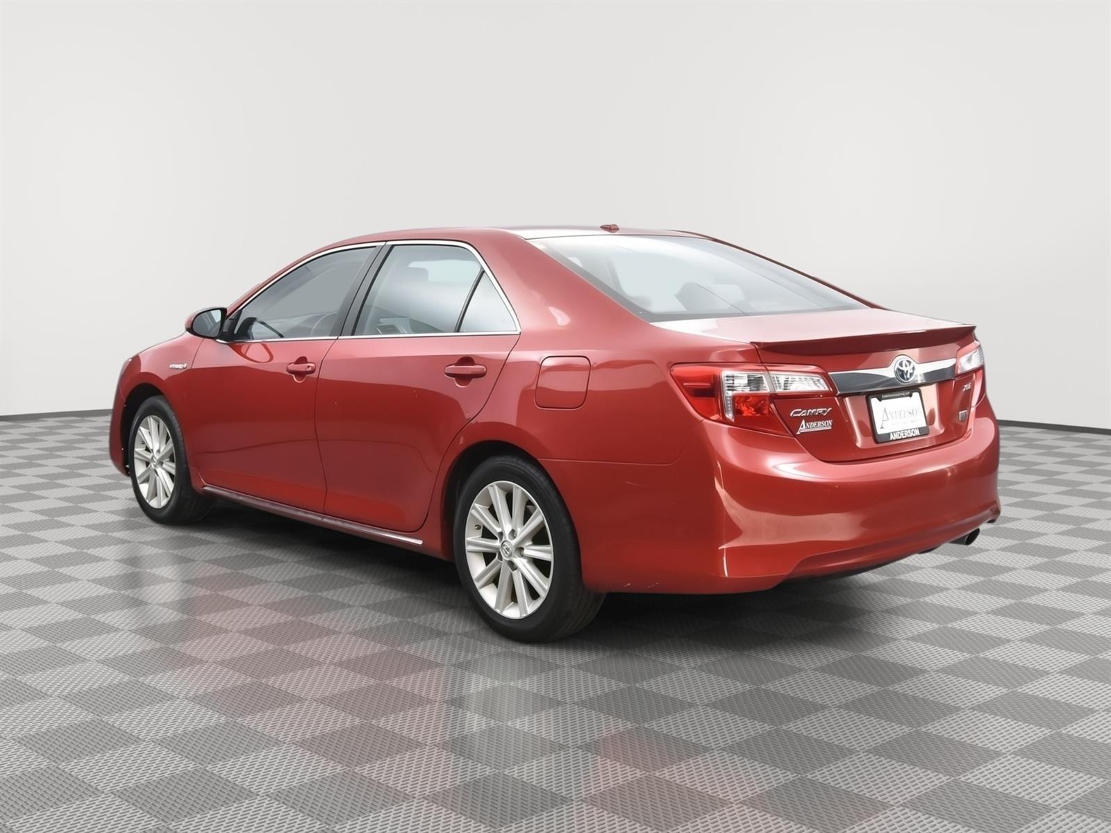 Used 2014 Toyota Camry Hybrid XLE Sedan for sale in Grand Island NE