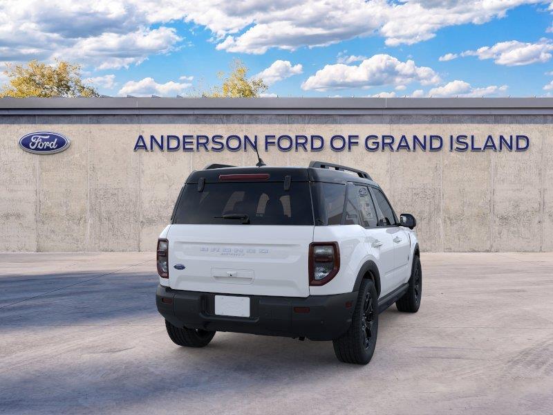 Vehicle photo 8