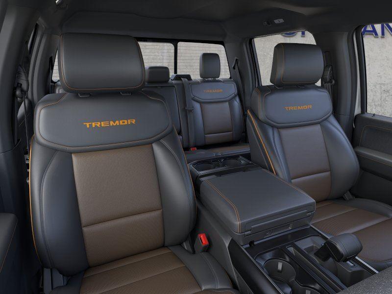 Vehicle photo 10