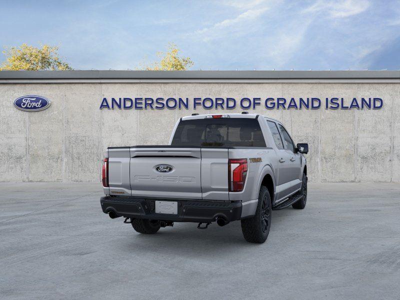 Vehicle photo 8