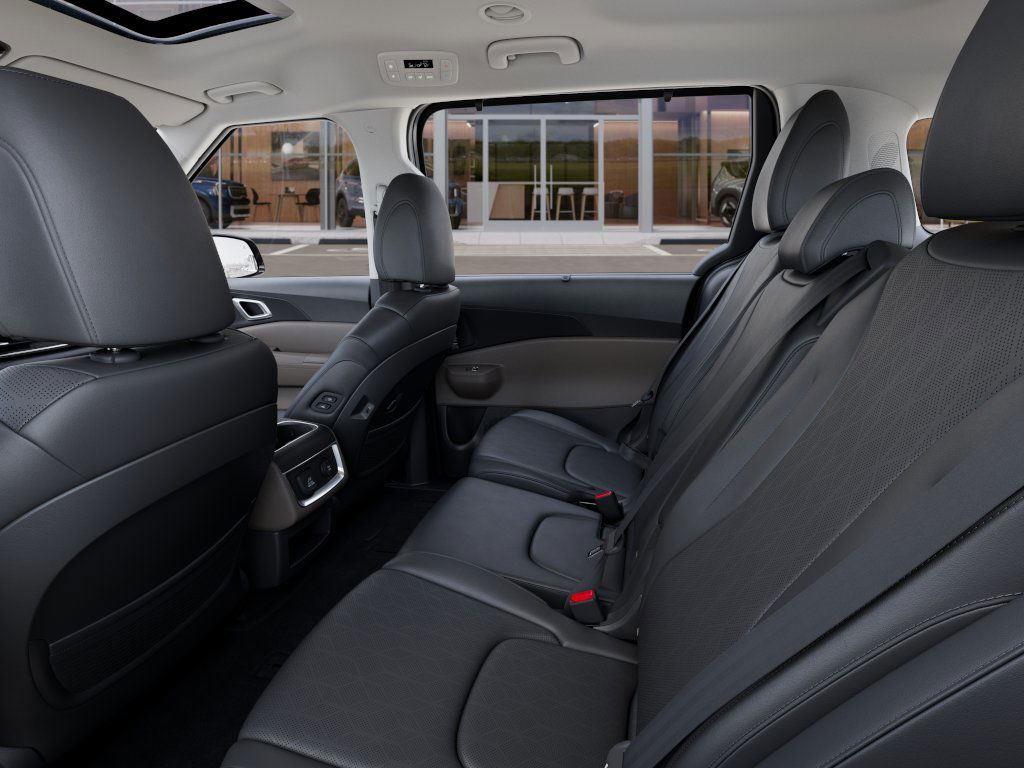 New 2025 Kia Carnival for sale in Grand Island NE