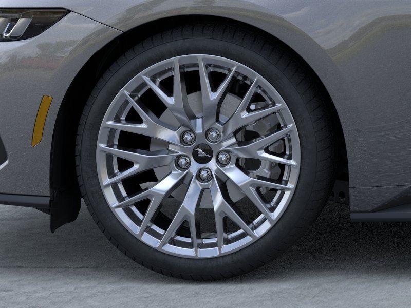 Vehicle photo 19