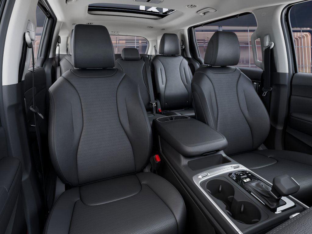 2026 Kia Carnival SX photo 13