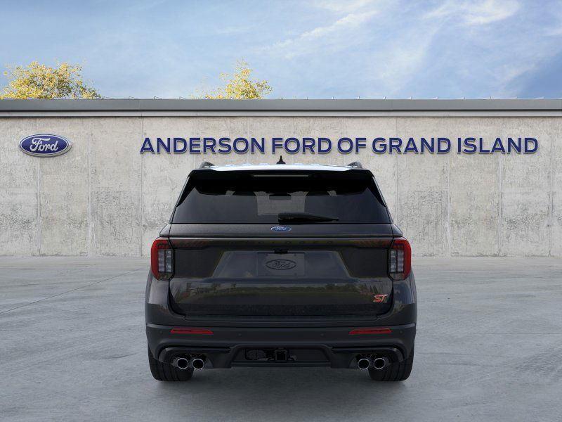 2025 Ford Explorer ST photo 3