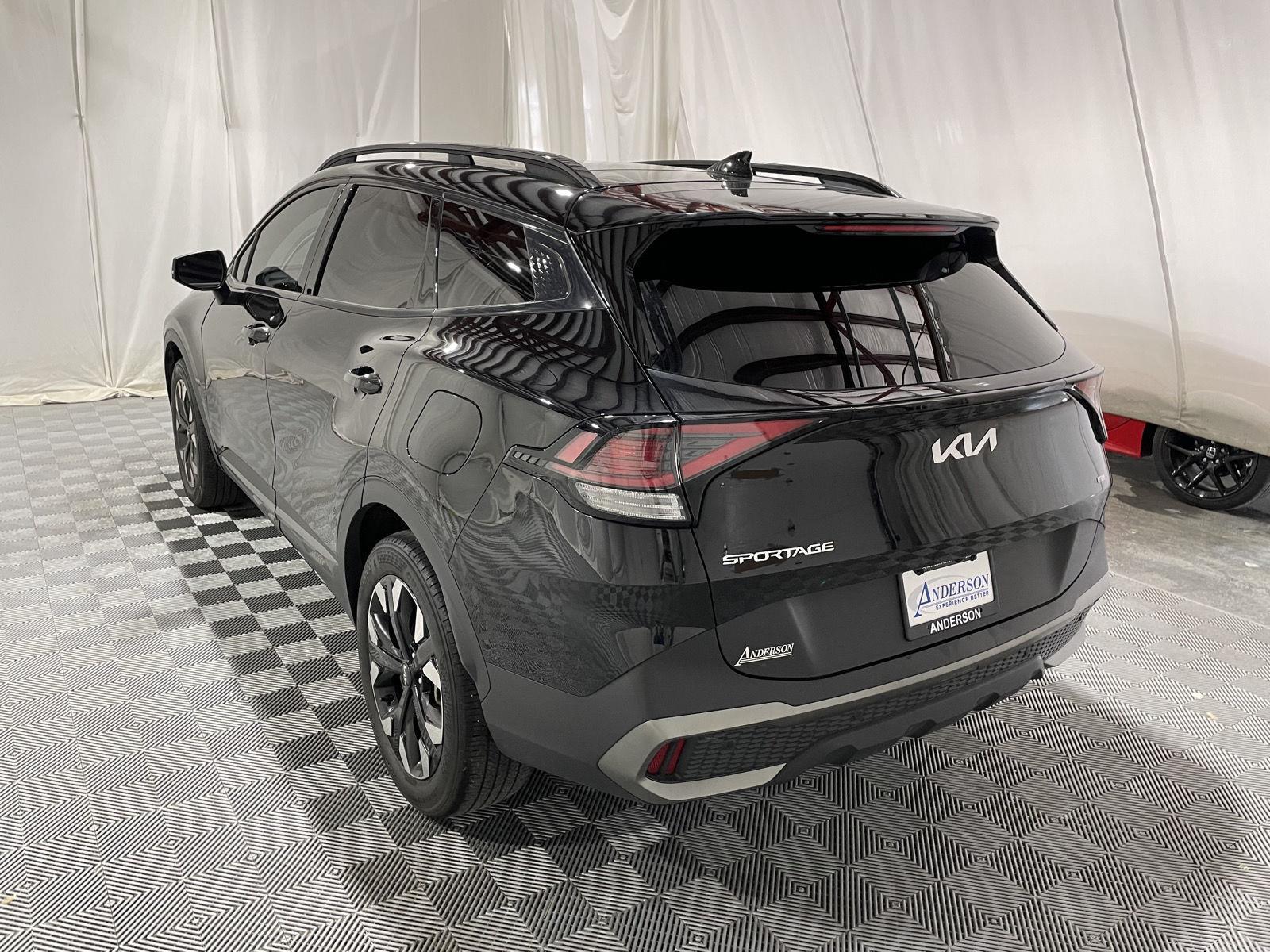 2023 Kia Sportage X-Line photo 3